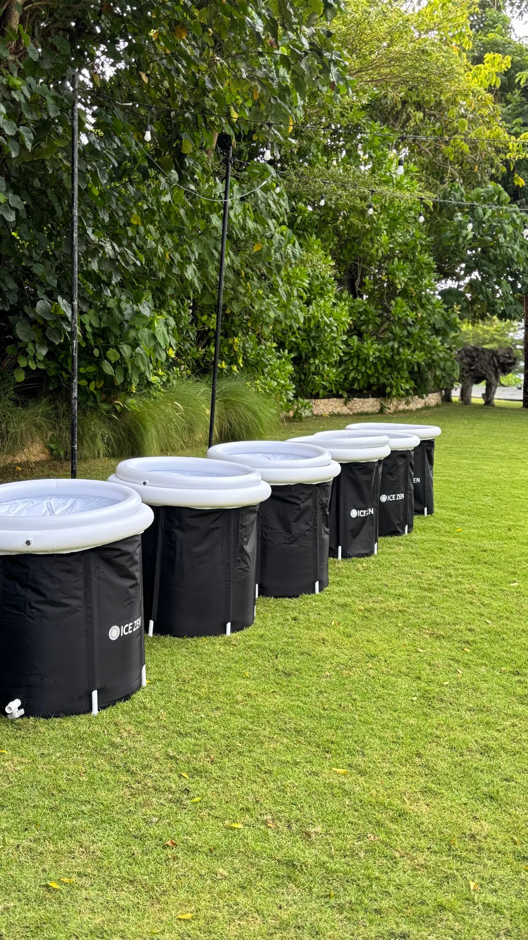 Multiple ice baths for events and retreats